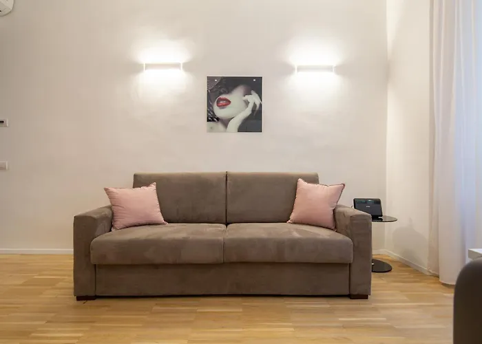 Apartment Bargello Modern By Mmega Florenz